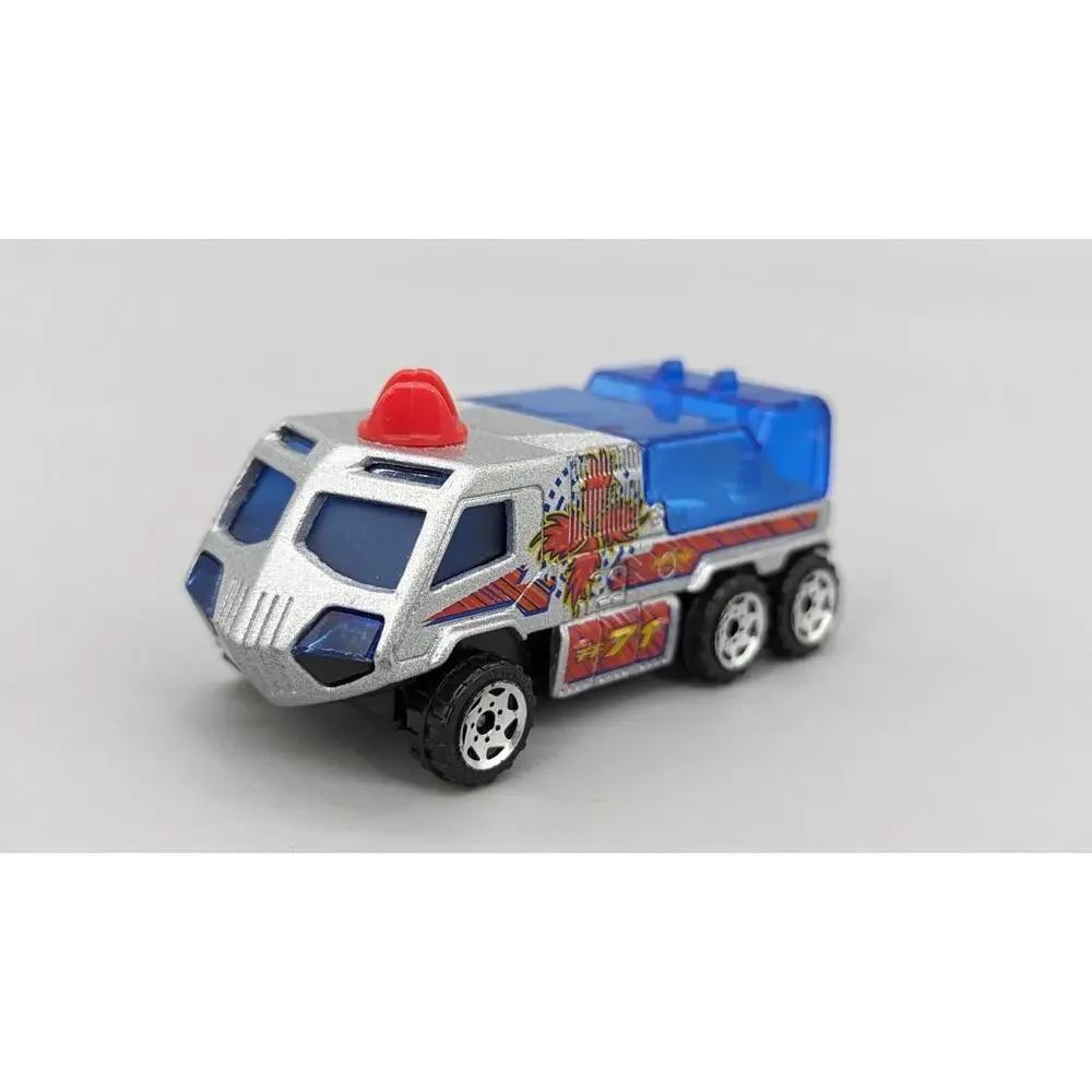 Matchbox 2000 Diecast Firetruck #71 Runway Hero Kids Car of the Year 1:64
